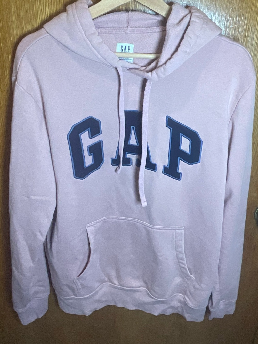 GAP Logo Hoodie Light Pink Fleece Pullover Sweatshirt Medium EUC